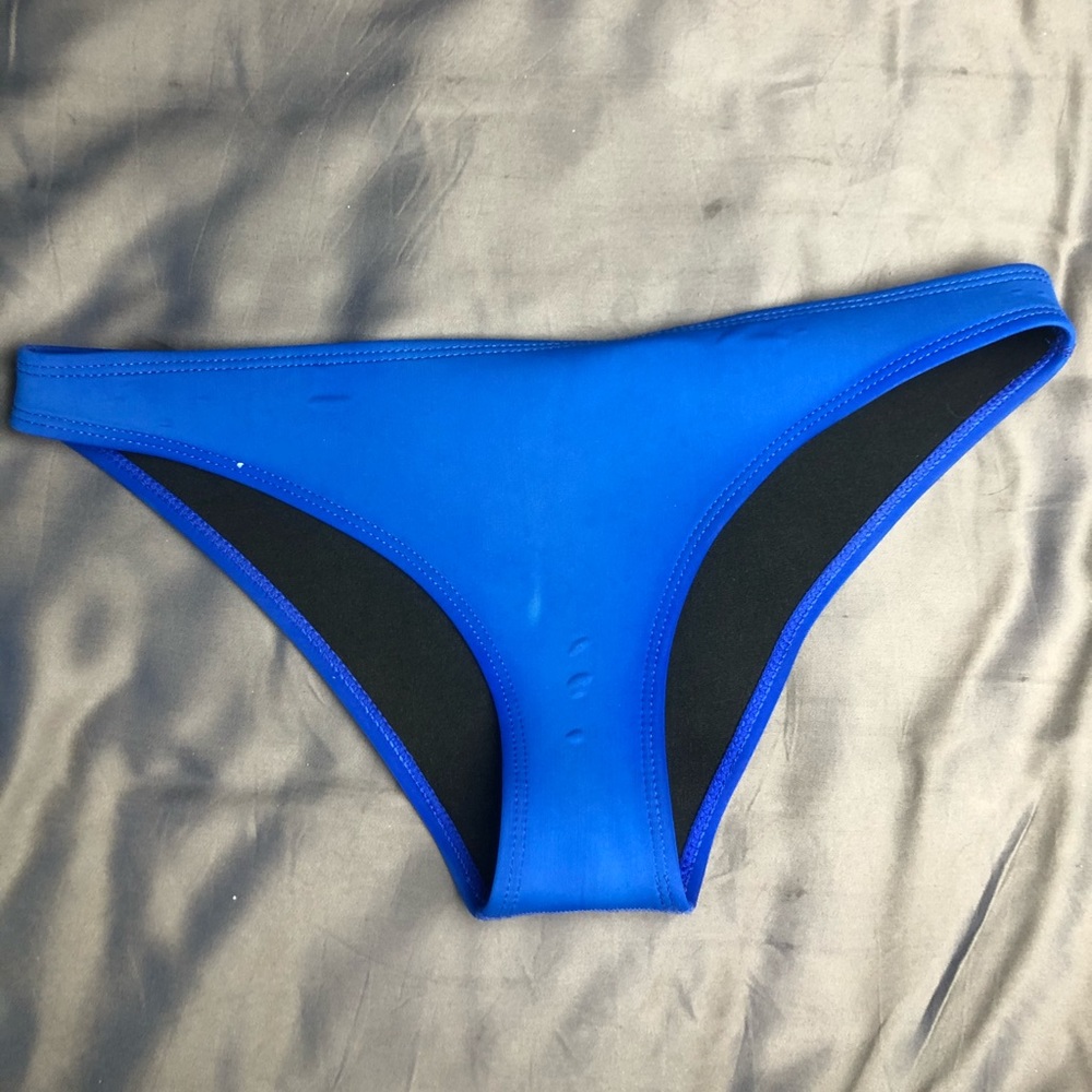HOAKA Swimwear Blue Bottom